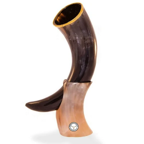 Black horn white stand for drinks vine