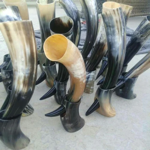 Drinking Horns With Stand